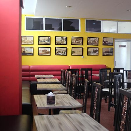 Reddoorz Plus Near Senen Джакарта Екстериор снимка