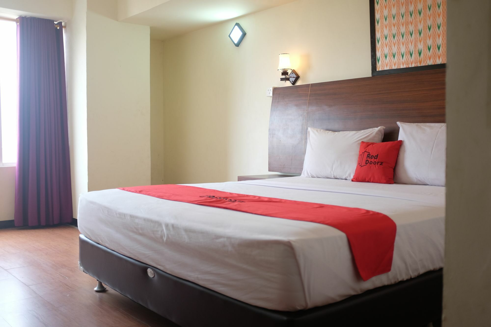 Reddoorz Plus Near Senen Джакарта Екстериор снимка
